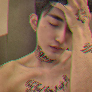 穿越成肉奴的婬乱生活
